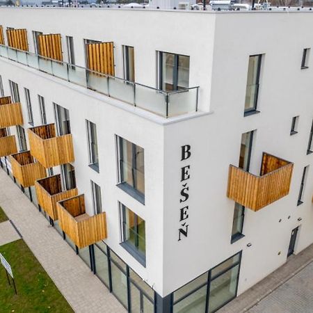 Apartman Nad Riekou Bešeňová Exterior foto