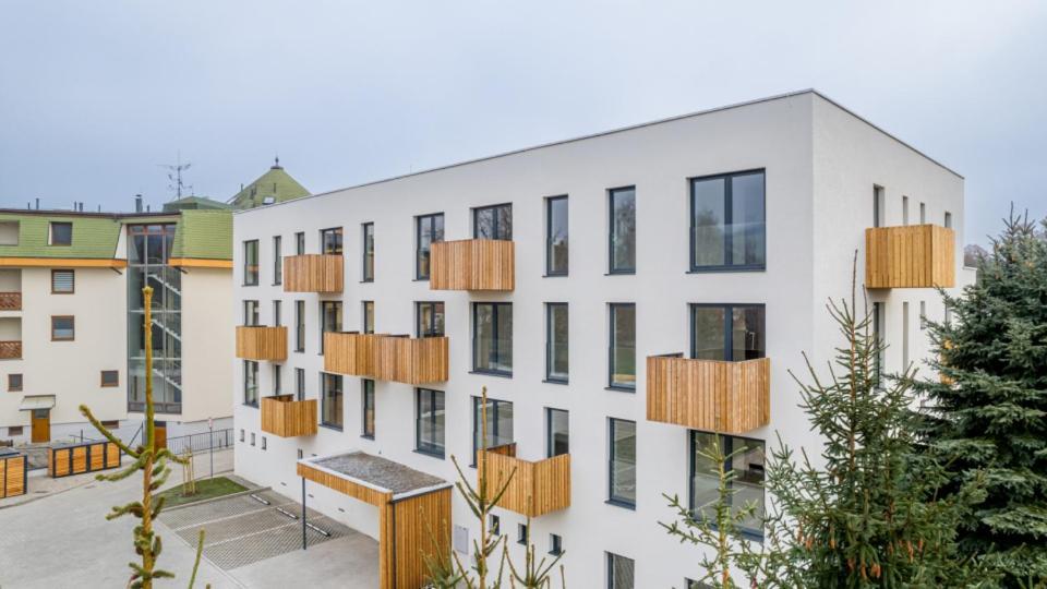 Apartman Nad Riekou Bešeňová Exterior foto